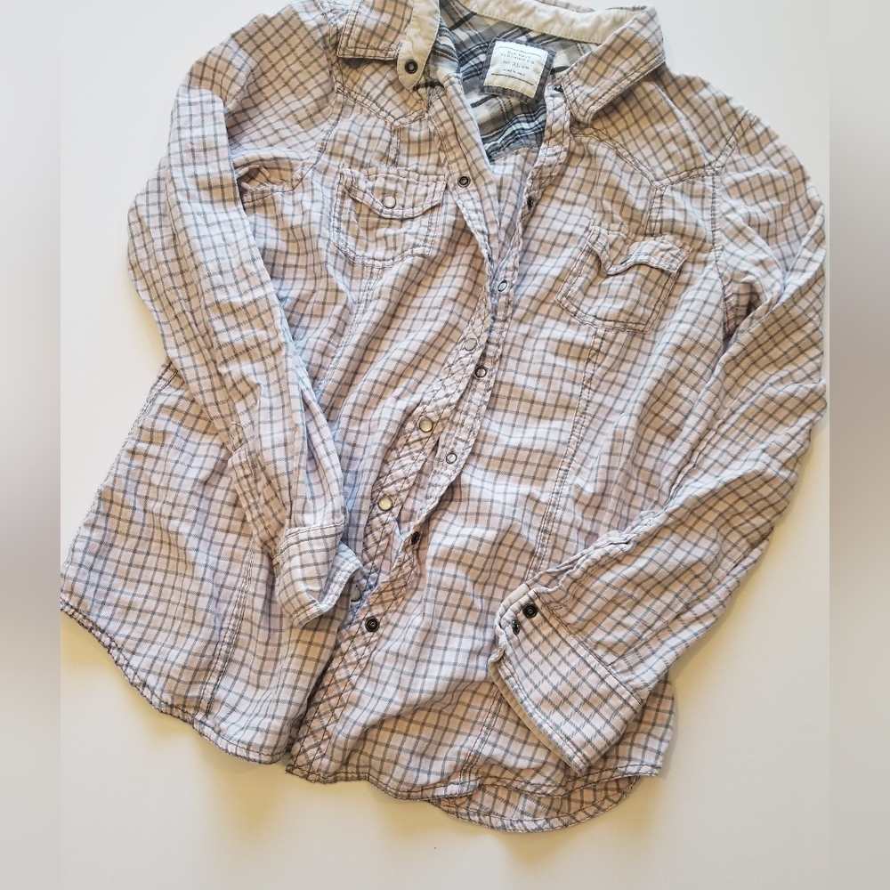 Old navy button down top XL